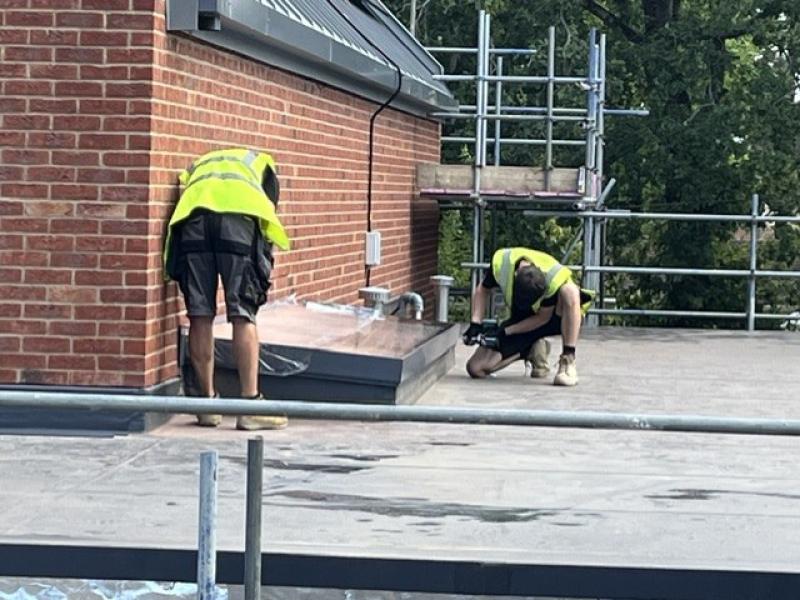 Central Lobby Roofs lights being positioned
